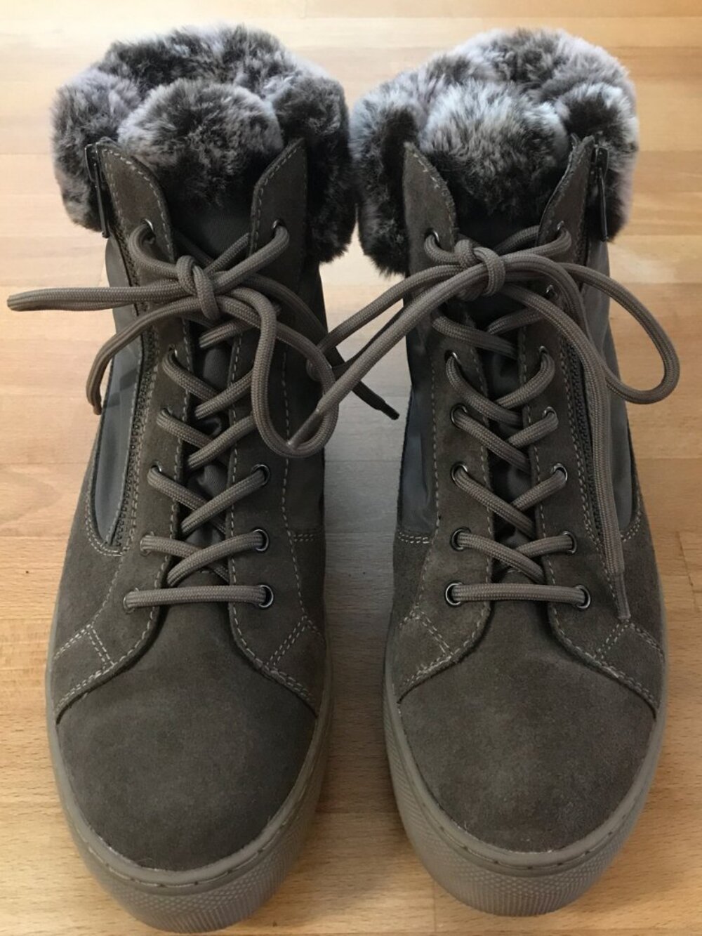 Cougar Dubliner Suede Winter Sneaker Hi Top Faux Fur Waterproof Boot Size 9